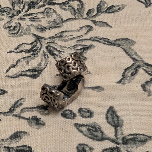 Retired Pandora Silver Swirl Charm Bead Set - Picture 3 of 3